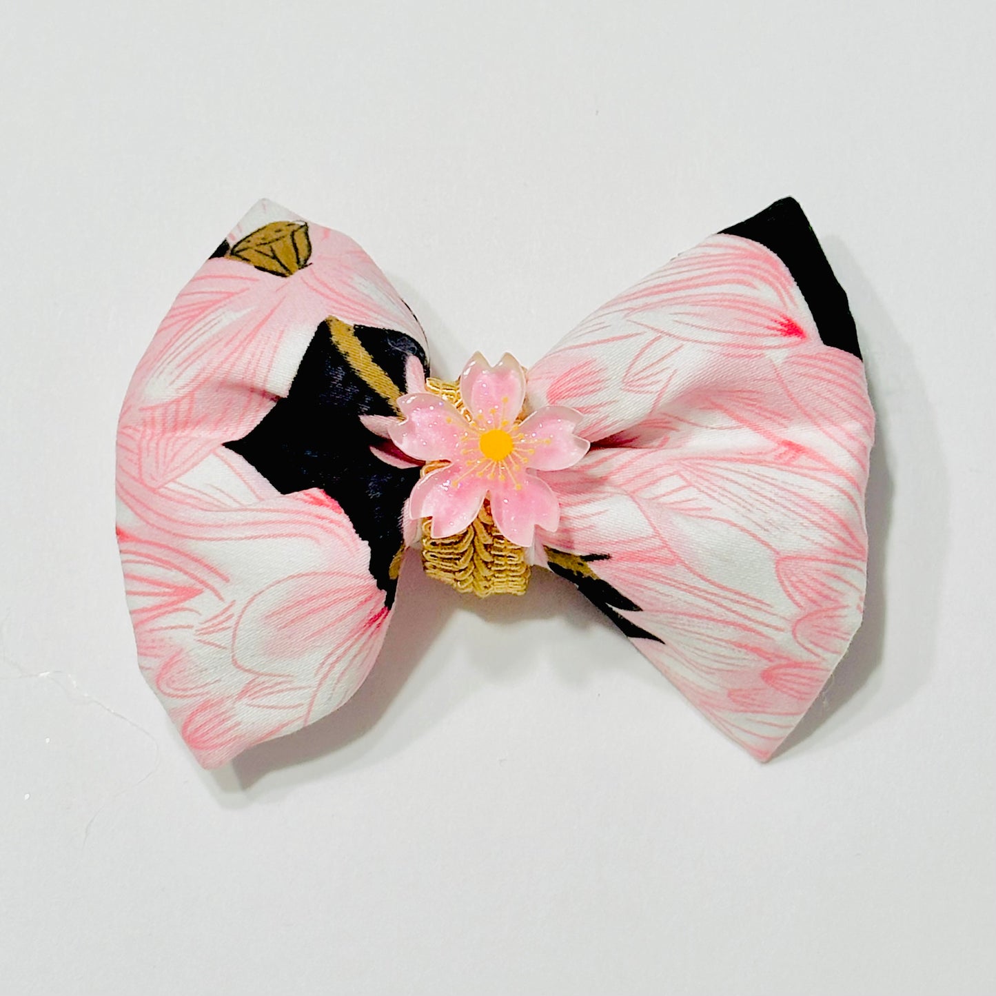 Brocade Variant 18 Bow/Bow Tie