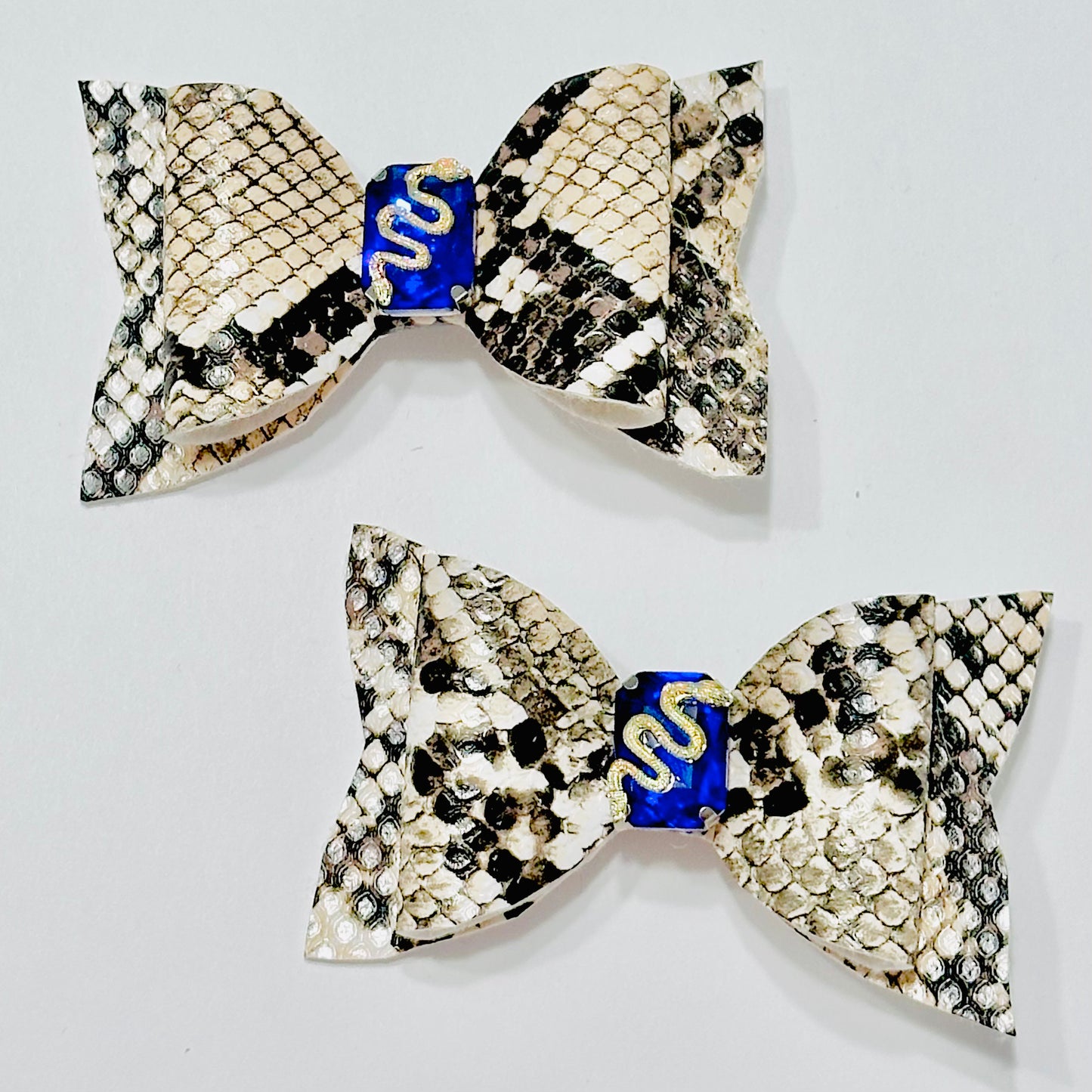 Snake Skin Varient 1 Clip On Bow/Bow Tie Set